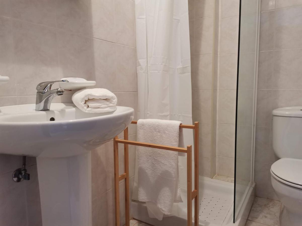 Habitaciones Rocio, Xavina - Costa Da Morte กามาริญาส ภายนอก รูปภาพ